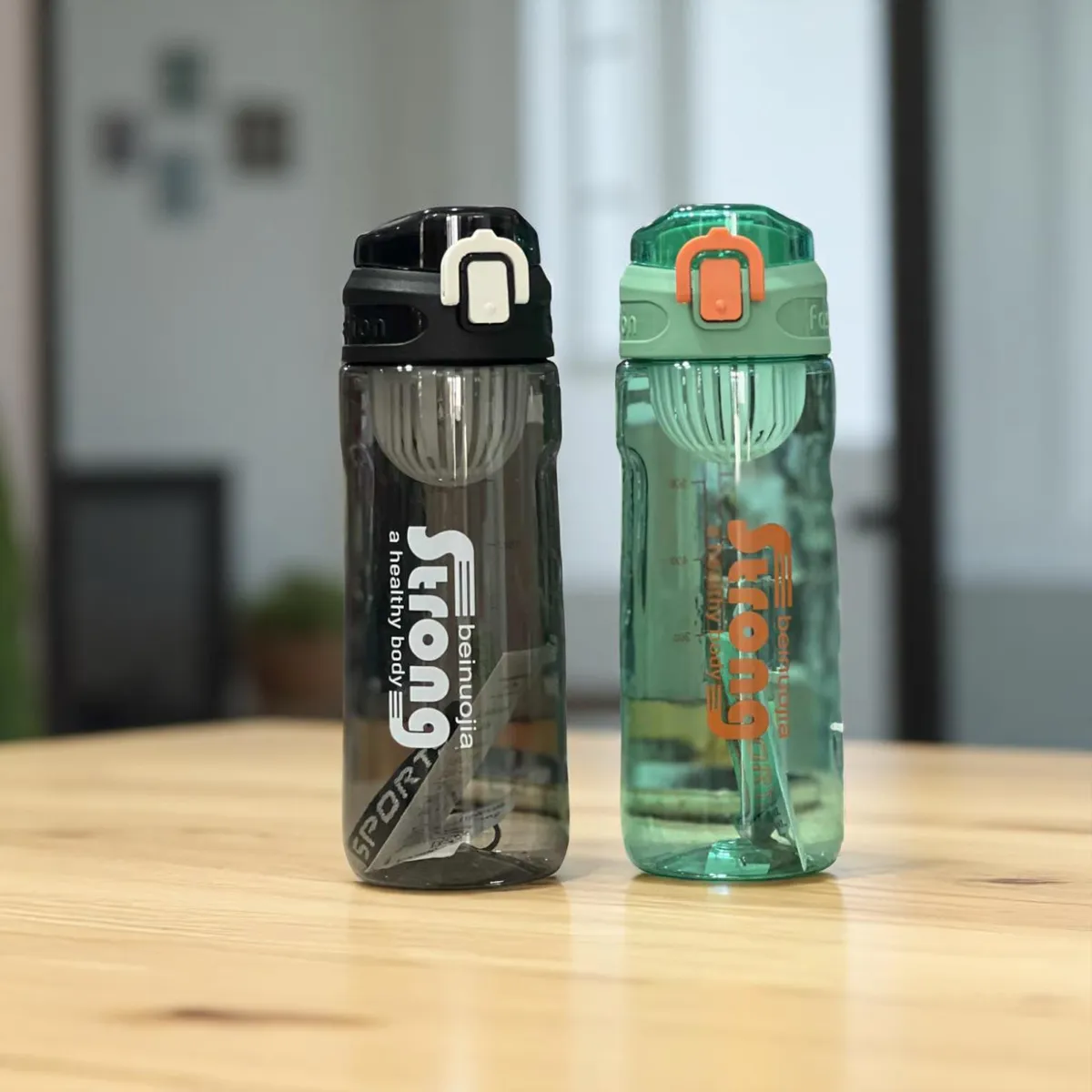 Bouteille d’eau en plastique HZ801-10